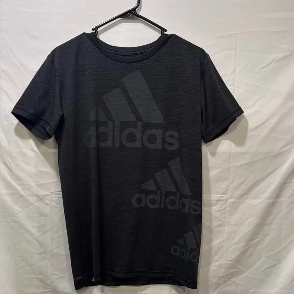 Adidas size‎ 14-16B  Short Sleeve Tee